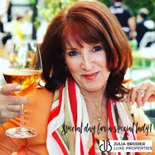 Covlee Association getaway Private beach, oh those sunsets!!!, Fun  playground and even moorings available!! Enjoy the water yet this home is  way above...