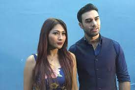 Namun ia tidak putus asa sebab 2 tahun kemudian ia kembali menjajal peruntungan dengan mengikuti audisi obsesi dewa 19 mencari dewi dewi pada bulan februari 2007. Profil Tata Janeeta Eks Personel Dewi Dewi Dan Pelantun Sang Penggoda Halaman All Kompas Com