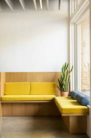 Wie Sie Die Trendfarbe Senfgelb Kombinieren 40 Einrichtungsideen Fur Ihre Wohnung Einrichtungsideen Wohnen Wohnung