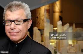 12 Daniel Libeskind Presents His Design For The Rebuilding Of The World  Trade Center Stock Photos, High-Res Pictures, and Images