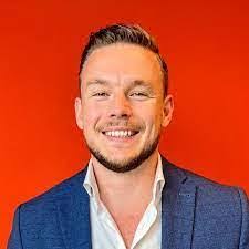 Matt Andrade's Instagram, Twitter & Facebook