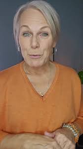 Pierre Castor Le Monde A L'envers