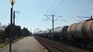 This was effectively the first diesel streamliner in the united states. How Fast Can A Freight Train Go Herunterladen