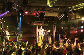 Check spelling or type a new query. Mitglied Des Wu Tang Clans In Stuttgart Legende Gza Bringt Proton Zum Kochen Stuttgart Stuttgarter Zeitung