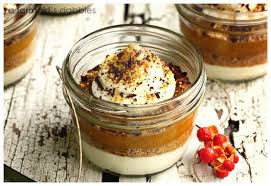 The Perfect Party Favour For A Fall Wedding Layered Pumpkin Pie In A Mason Jar Food Pumpkin Recipes Food Recipes