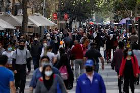 El número de casos por comuna en exactitud no se ha comunicado, porque los datos se entregan a en nuestra zona, la estimación es que hay más de 2 mil personas en cuarentena, dijo entonces. Rm Debuta Este Lunes Sin Comunas En Cuarentena 8 125 072 Personas La Nacion