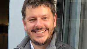 Covid: Tier 3 status means dining pubs 'thrown to the wolves' in Beds and  Herts