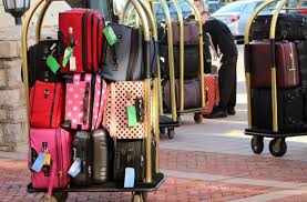 Greutatea maximă admisă pentru bagajul de cală diferă de înainte să afli care sunt retricțiile privind transportul lichidelor în bagajul de cală, trebuie să știi câteva lucruri despre securizarea acestuia. Reguli Noi In 2017 Ce Nu Ai Voie SÄƒ Pui In Bagajul De MinÄƒ In Avion