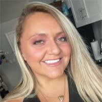 Carol Loeb's Instagram, Twitter & Facebook