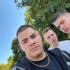 Stream szia bogi music