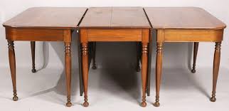 Fine figured grain pattern to the top. Lot 588 Sheraton Style Mahogany Banquet Table Case Antiques
