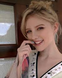 Ná»¯ Diá»…n Vien Melody Marks La Ai Tin Hay So if you'd like to celebrate with me, buy me a gift here is my list!! ná»¯ diá»…n vien melody marks la ai tin hay