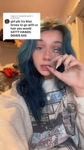 Replying to @twilightlove3r trying blue eyebrows !!