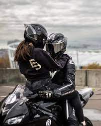 21 Ideas De Parejas En Moto Motos Parejas Pareja De Motociclistas Motos Tumblr