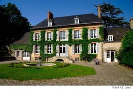 Vueve Clicquots Maison In Frankreich French Style Homes Houses In France Architecture