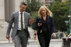 In the 16th season premiere, the svu takes on a dangerous prostitution ring to find ellie porter's i love law and order svu. Law Order Svu Premiere Recap Season 19 Episode 1 Ew Com