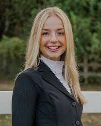 In my horsie girl era 💕