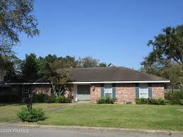 415 Kim Dr, Lafayette, LA 70503