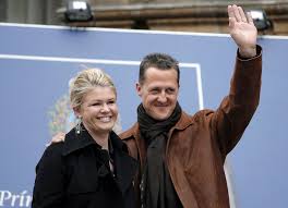Corinna schumacher soll ein anwesen auf mallorca für 30 millionen euro gekauft haben. According To His Family Friend Michael Schumacher Communicates Chile Archyworldys