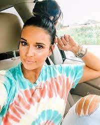 Kristen Kepner's Instagram, Twitter & Facebook