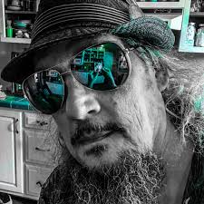 Much love to Guitar Player Magazine for selecting me for their Jan '23  cover. Check out a few of my guitar tips here. 🤟🏾🎸✌🏾  https://www.guitarplayer.com/lessons/christone-kingfish-ingrams-top-five-tips-for-guitarists