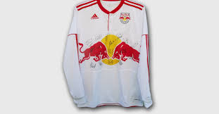Eur 1,00  0 gebote versand: Mit Allen Unterschriften Original Trikot Von Rb Salzburg