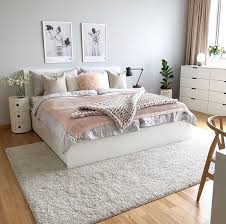 Small bedroom decorating ideas cheap home office interiors elegant via pinkpromotions.net. 44 Elegant Home Decor To Rock This Winter Home Decoration Experts Interior Design Bedroom Small Small Master Bedroom Bedroom Decor