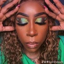 Photoshoot Makeup Near Me: 60612 Chicago, IL