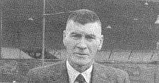 Fans of iconic footballer Elisha Scott urged to immortalise him