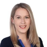 Melissa Mayne's Instagram, Twitter & Facebook