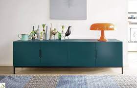 Madia Bassa Di Design A 4 Ante E Piedini Alti Idee Arredamento Soggiorno Arredamento Salotto Ikea Mobili Soggiorno