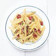 Jamie Oliver S British Carbonara Recipe Chatelaine Recipe Pasta Salad Recipes Creamy Pasta Salad Recipe Carbonara Recipe