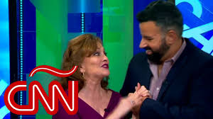 Entrevista a nuestra autora, delia fiallo, madre de las telenovelas, en la que habla de su obra 'kassandra'. Hijo De Jose Bardina Sorprende A Lupita Ferrer En Camilo Youtube
