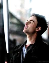 Kol Mikaelson And His Aluminum Bat D Kol Mikaelson Nathaniel Buzolic Vampire Diaries