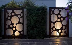 Marvelous Tricks Fence And Gates Pallets Galvanized Steel Fence Fence Planters Cinder Blocks Timber Deco Mur Exterieur Jardin Deco Mur Exterieur Mur Exterieur
