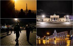 Così il termine coprifuoco è stato utilizzato durante le guerre, per esempio nel caso di rischio di e ancora oggi viene impiegato quando per motivi di ordine pubblico, le autorità dispongono che chiunque non abbia. Covid Coprifuoco Contro Contagi La Lista Dei Paesi Del Mondo In Cui E In Vigore Sky Tg24