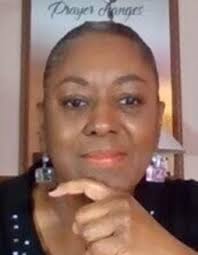 Gilda Cross's Instagram, Twitter & Facebook