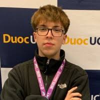 40+ perfiles de «Benucci»