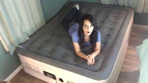 Sleep Soundly In The Soundasleep Dream Series Air Mattress Which Is Made With Extra Thick Waterproof Flocked Twin Air Mattress Air Mattress Mattresses Reviews