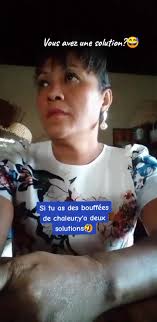 Boire de l'eau glacée pour les bouffées de chaleur