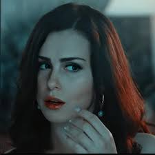 𝗟𝗔𝗨𝗥𝗔 𝗕𝗜𝗘𝗟