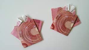 Diese einfache herz kann man in wenigen minuten aus geld (5, 10, 20, 50, 100er) falten. Geldschein Falten Shirt Und Likoli Designer Fun T Shirts