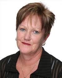 What gives women the edge in real estate