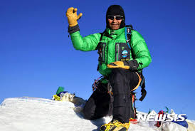 '2020년 희망을 찾다'를 주제로 ai타임스가 산악인 김홍빈 대장을 만났습니다. ì‚°ì•…ì¸ ê¹€í™ë¹ˆ ê¹€ì°½í˜¸ ëŒ€ìž¥ ë‚¨ ìœ„í•´ ë´‰ì‚¬í•˜ê³  í¬ìƒí•œ í›„ë°° ì¡°ì„ ì¼ë³´