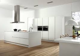 Extender la mesada de la isla al menos 25 cm, permite utilizar éste sector como desayunador o mesa para comer , de esta manera se puede. Cual Es El Tamano Ideal Para Una Isla De Cocina Visitacasas Com