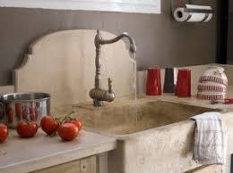 Les Pierres S Invitent Dans Nos Interieurs Elle Decoration Evier Cuisine Evier Pierre Cuisine Contemporaine