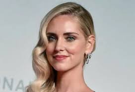 Chiara Ferragni avvia un riassetto del brand: Fabio Maria Damato, lo  storico manager, fuori da TBS Crew e Fenice