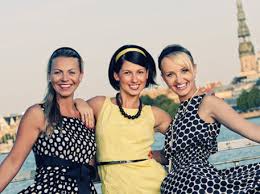 Looking for something a little different for your wedding? 9 Easy Party Dress Patterns Craftfoxes