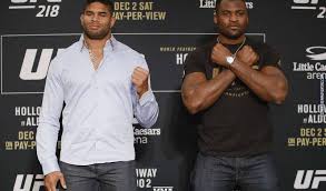 Бой за звание претендента на пояс чемпиона ufc в тяжёлом весе между камерунским убийцей фрэнсисом нганну и голандским крушителем алистаром оверимом. Overim Ngannu 02 12 17 Rezultaty Boya Obzor Boya Video Foto Zapis Onlajn Translyacii