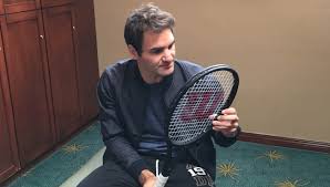 Tennis pro ou comment s'équiper de la raquette au bracelet pour s'éponger, quand on est un pro du tennis ! Hybrid Stringing Roger Federer S Stringing Method Of Choice Perfect Tennis